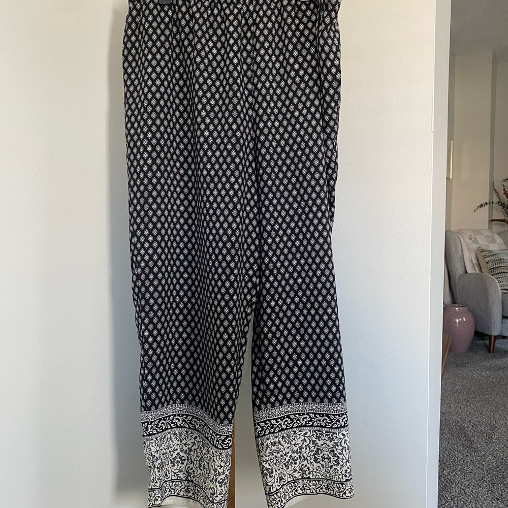 Blair black and white flowy pant